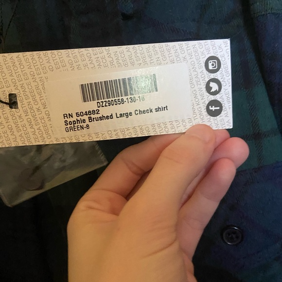 Cozy flannel with tags - Picture 5 of 5